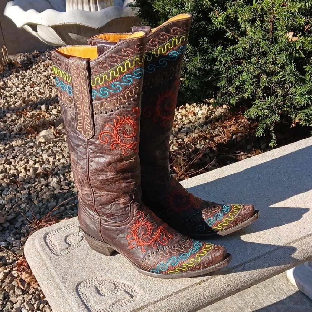 Old Gringo embroidered zarape pattern Sz 9.5